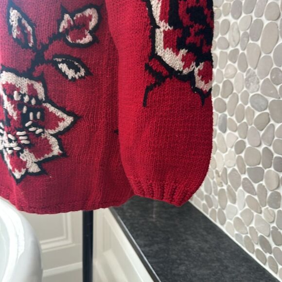 Vintage IZOD hand knitted red black white floral cardigan – size large - Picture 5 of 7